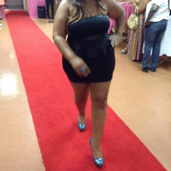 Black peplum mini dress 1XL - Picture 5 of 7